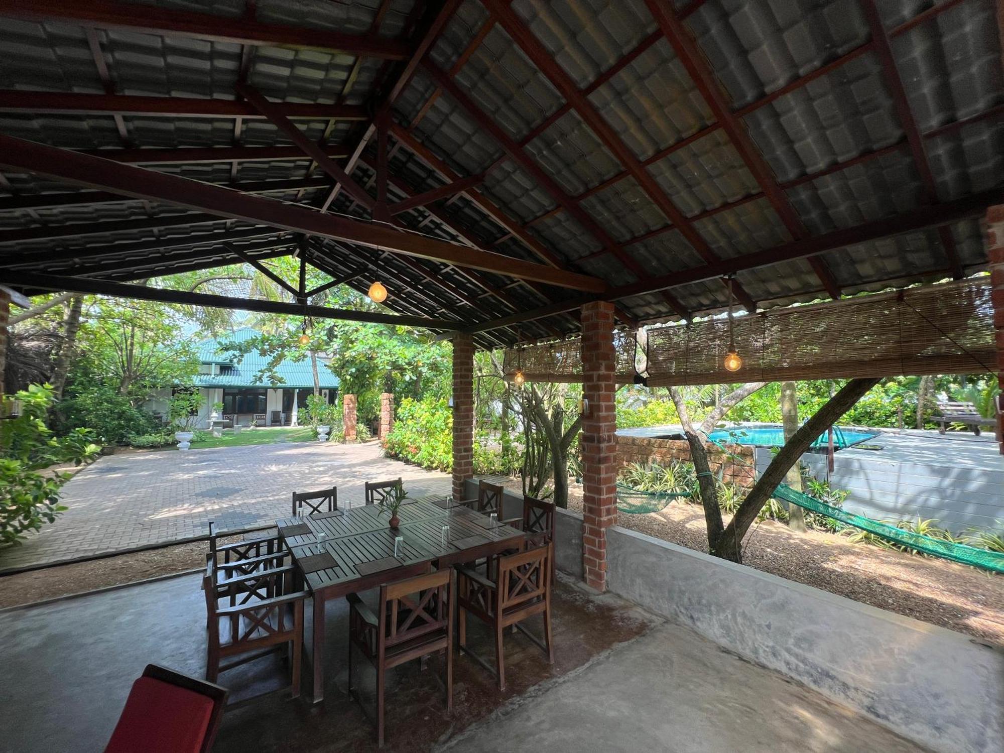Lohas Beach Resort Villa Kalutara Buitenkant foto